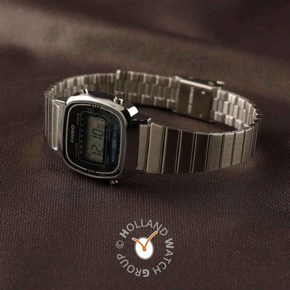 Casio Vintage LA670WEA-1EF Vintage Mini Watch 4 Casio Vintage LA670WEA-1EF Vintage Mini Watch - Image 2