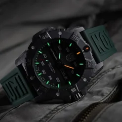 Luminox Sea XS.3877 Master Carbon Automatic Watch 20 Luminox Sea XS.3877 Master Carbon Automatic Watch -Outlet Glis Chrono Store luminox xs3877 master carbon automatic 15138586