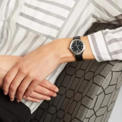 Mondaine Helvetica MH1.B3120.LB Helvetica Bold Watch 10 Mondaine Helvetica MH1.B3120.LB Helvetica Bold Watch -Outlet Glis Chrono Store mondaine helvetica bold mh1 b3120 lb 12268386