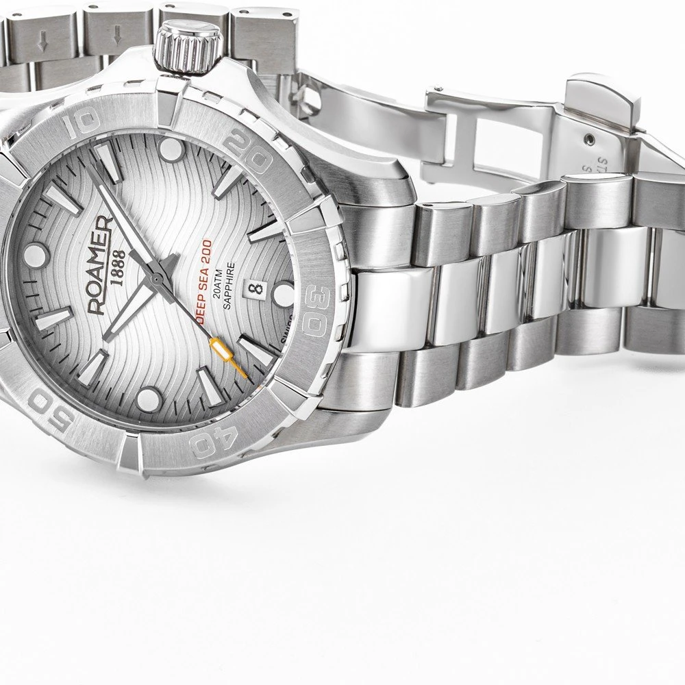 Roamer Deapsea 860833-41-15-70 Deep Sea 200 Watch 5 Roamer Deapsea 860833-41-15-70 Deep Sea 200 Watch - Image 3